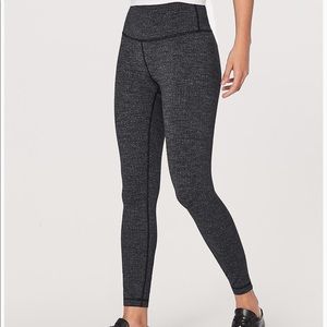 Lululemon Luon Wunder Unders size 6